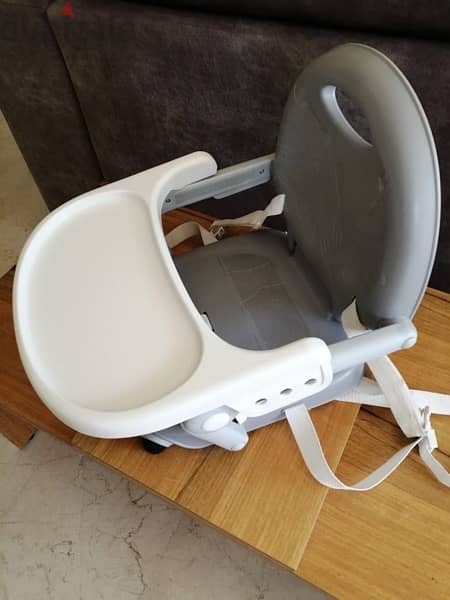 Chicco eating chair travel friendly 1