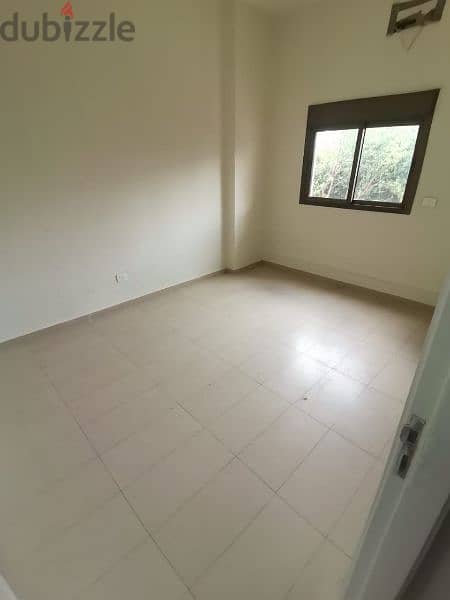 apartment For sale in baouchrieh 135.    شقة للبيع في البوشرية ١٣٥،٠٠٠ 1