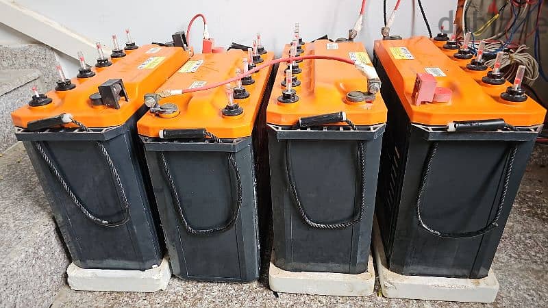 Inverter and 4 Batteries 2