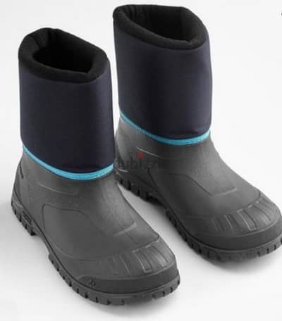 Snow hiking boots