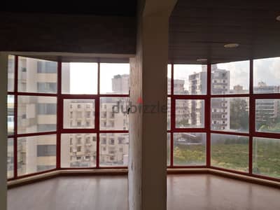 Office in commercial center in Zalka for saleمكتب في المركز التجاري