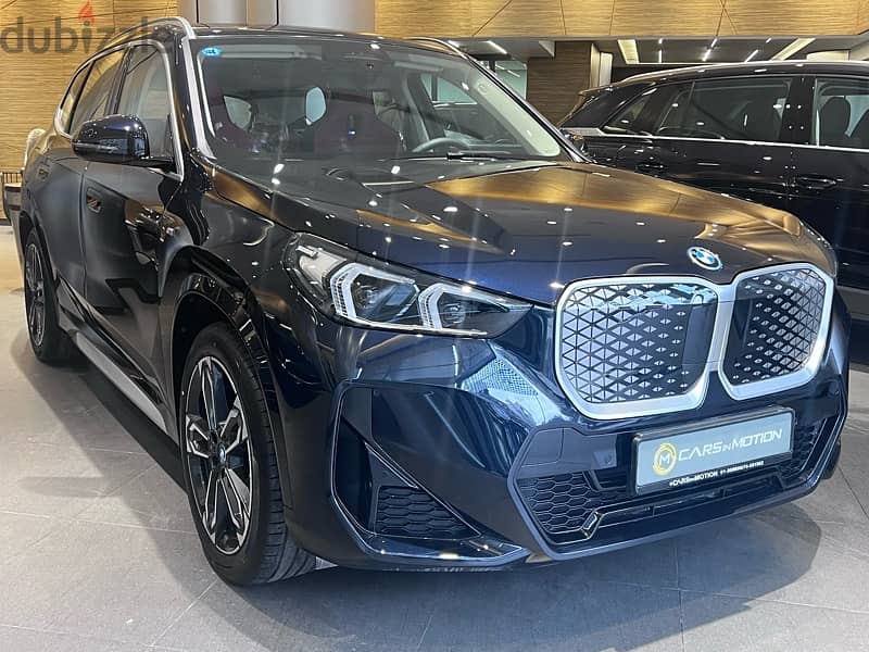 2024 BMW IX1 30L XDrive 0km Fully Electric Brand New 3