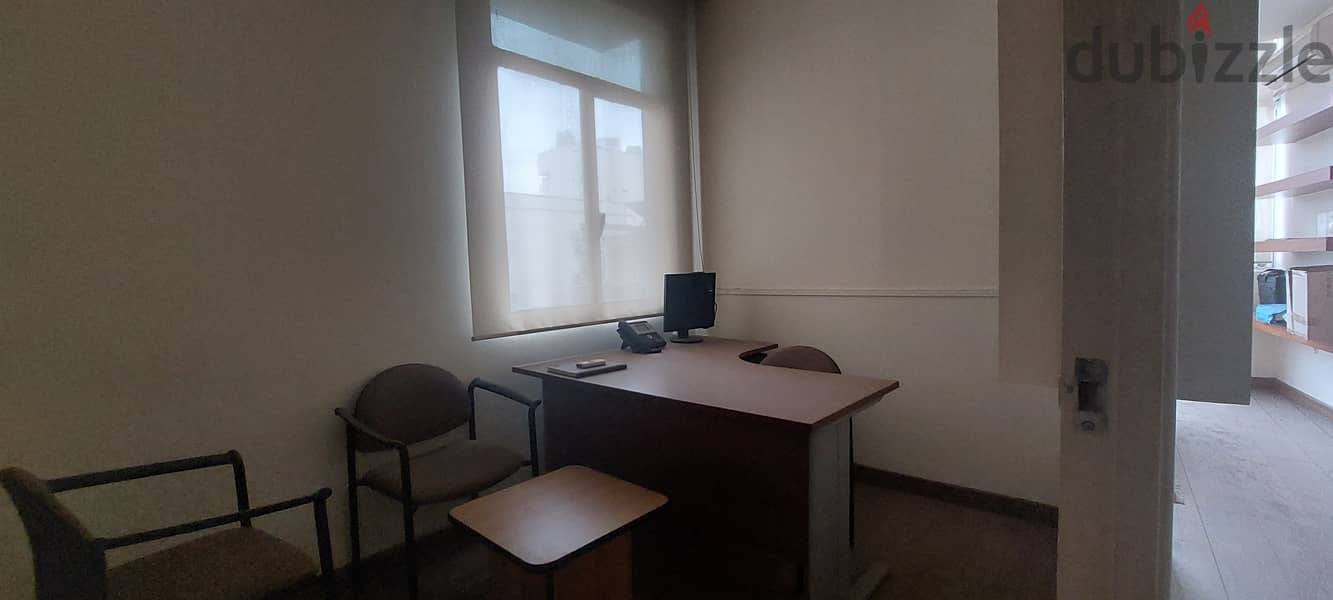 Office for sale in Furn El Chebbak مكتب للبيع في فرن الشباك العدلية 6
