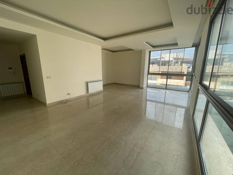 Apartment for sale in Badaro شقة للبيع في بدارو 4