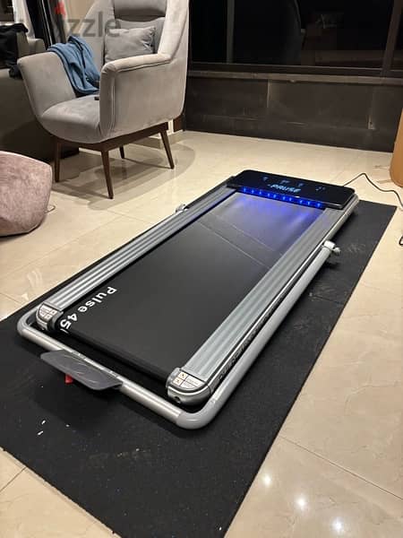 Foldable underbed Treadmill with remote control  2.75 hp 125 kg 3