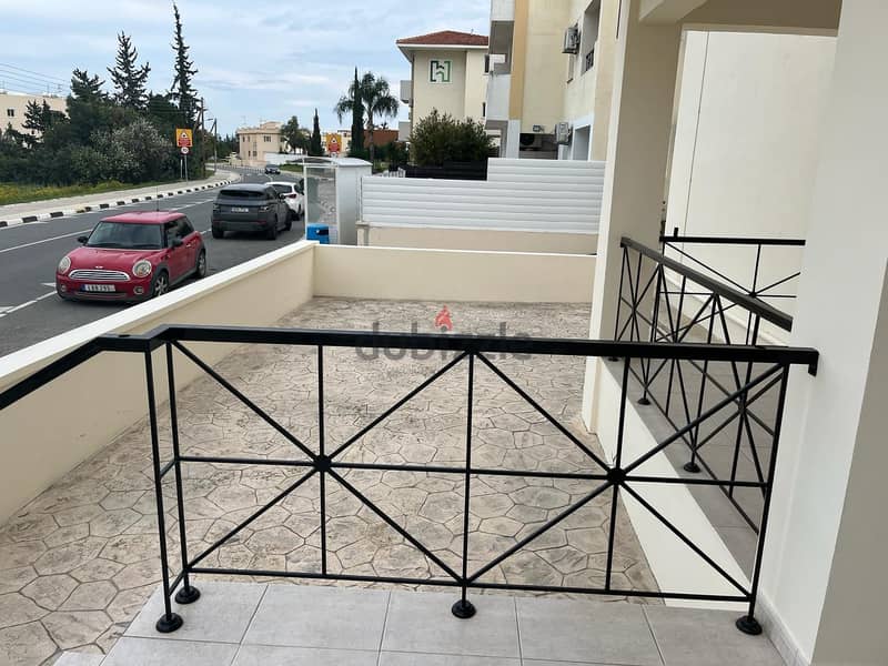 Cyprus Larnaca oroklini apartment with 100m terrace close to beach 055 2
