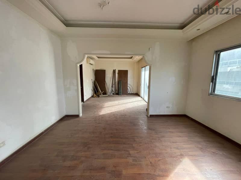 Apartment for sale in Badaro شقة في بدارو للبيع 2