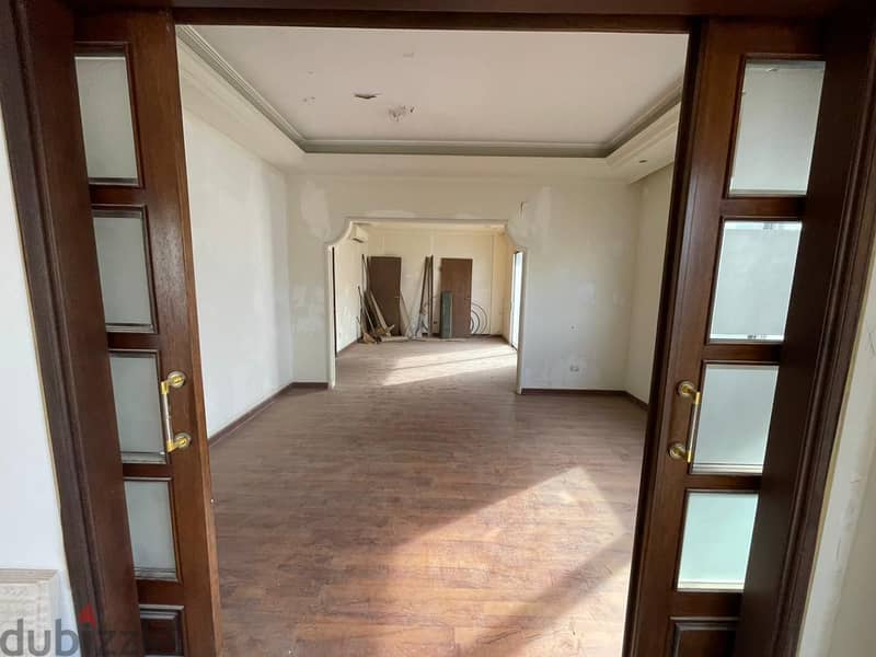 Apartment for sale in Badaro شقة في بدارو للبيع 8