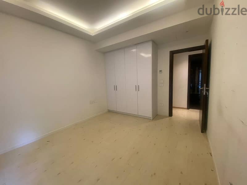 Amazing apartmentwith terrace for rent in louizeh 10