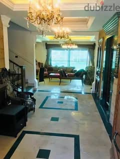 Luxurious 4 floor-Villa in Souk El Gharb!