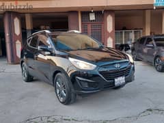 Hyundai tucson model 2015 4×4 4cylindres sale or trade clean carfax