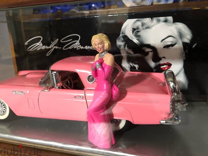 1/18 Vintage diecast  diorama of Marilyn Monroe Oak wood/ Remote 17
