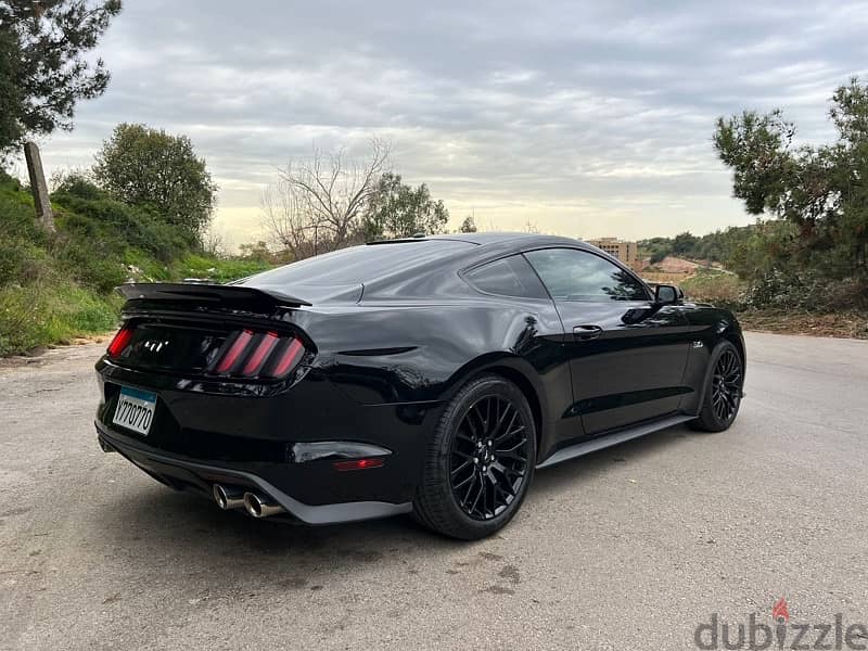 ford mustang Gt 7