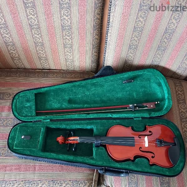 Violin 1/4 complete with bow and bag 2