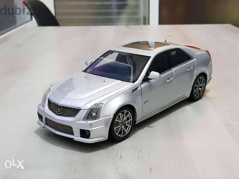 1/18 Kyosho Cadillac CTS-V diecast model car 1