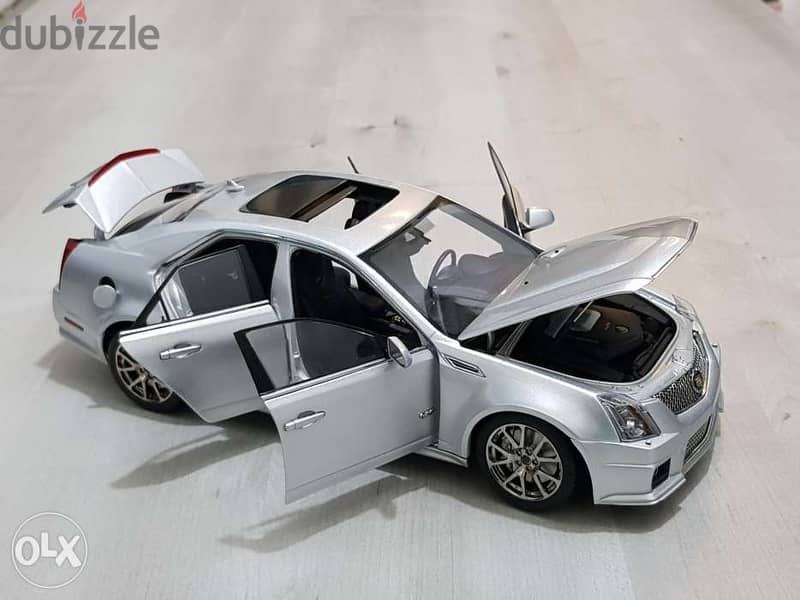 1/18 Kyosho Cadillac CTS-V diecast model car 6