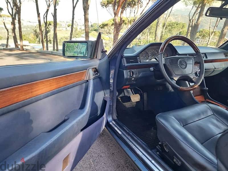 1991 Mercedes-Benz 230CE W124 3