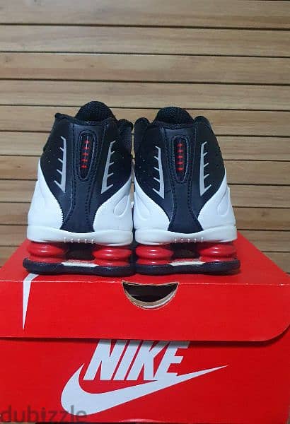 NIke Shox R4 Platinum Tint 2