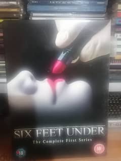 Six feet Under series on 4 disc dvd 693 min
