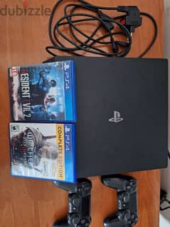 PS4 PRO W/ WARRANTY BARELY USED W/ 2 ORIGINAL CONTROLLERS AND 2 GAMES