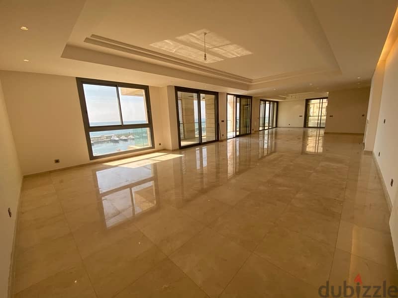 428 sqm plus 150 sqm terrace / 4 master bedrooms / full marina view / 5
