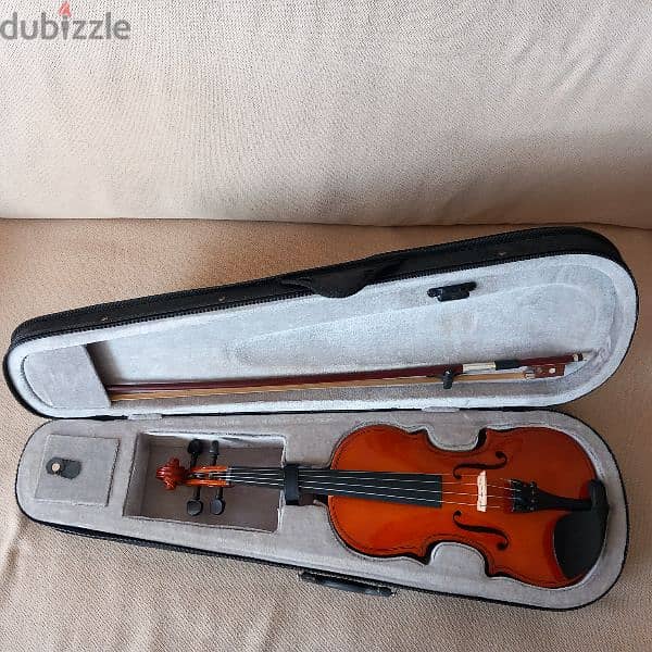 Violin 1/2 "ALTIMA" With bow and box 2