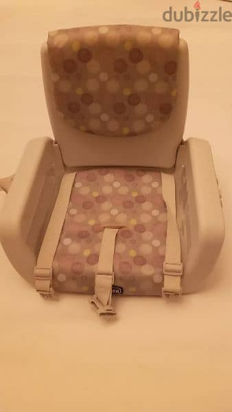 Chicco MoDe Booster Seat (Grey) - Like new 7