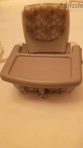 Chicco MoDe Booster Seat (Grey) - Like new 10