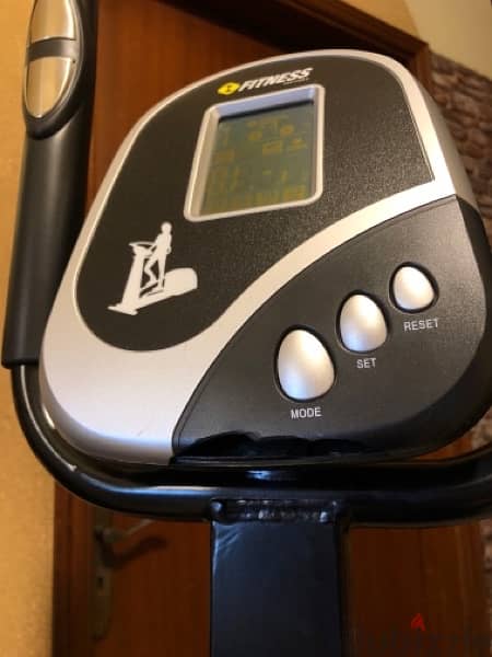 Elliptical Fitness like new for ONLY 85$ 5