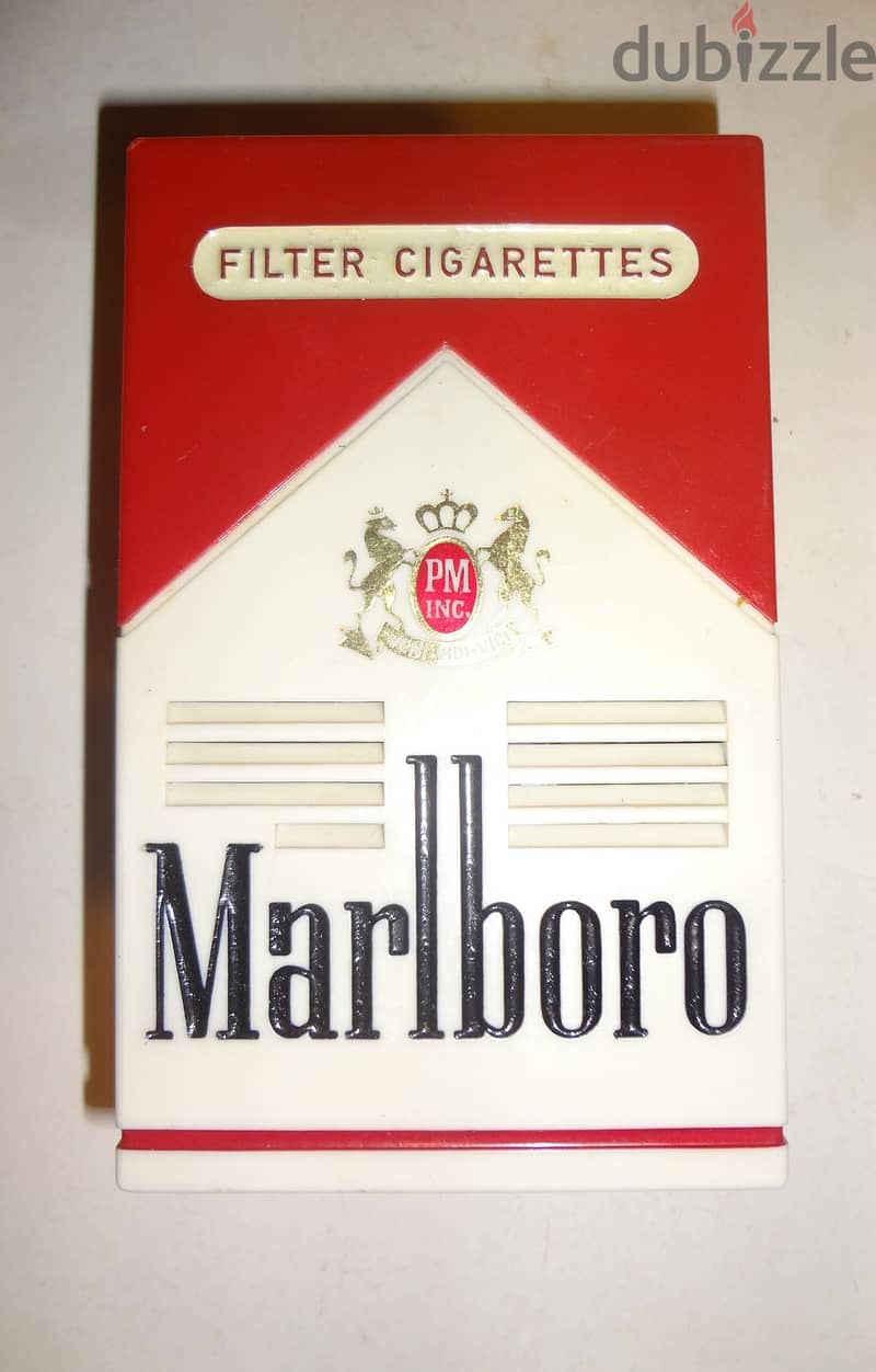 Vintage Marlboro transistor MW radio cigarettes box size 2