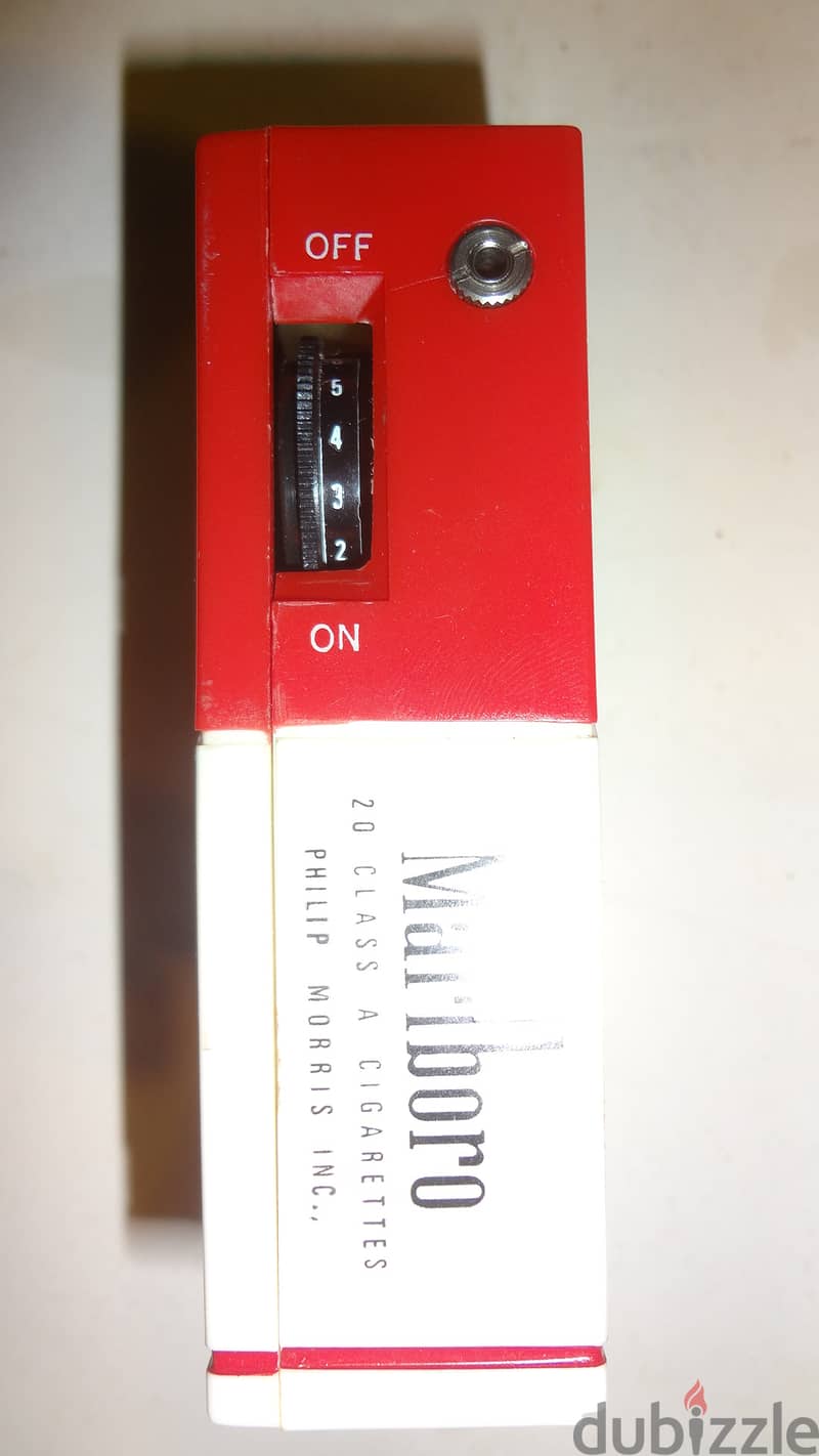 Vintage Marlboro transistor MW radio cigarettes box size 3