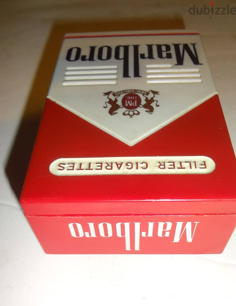 Vintage Marlboro transistor MW radio cigarettes box size 4