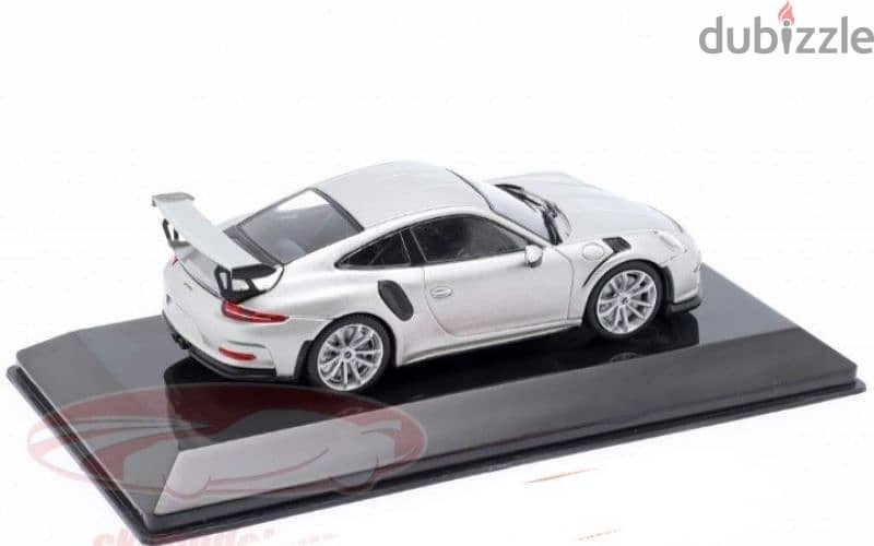 Porsche GT3 RS diecast car model 1;43. 4