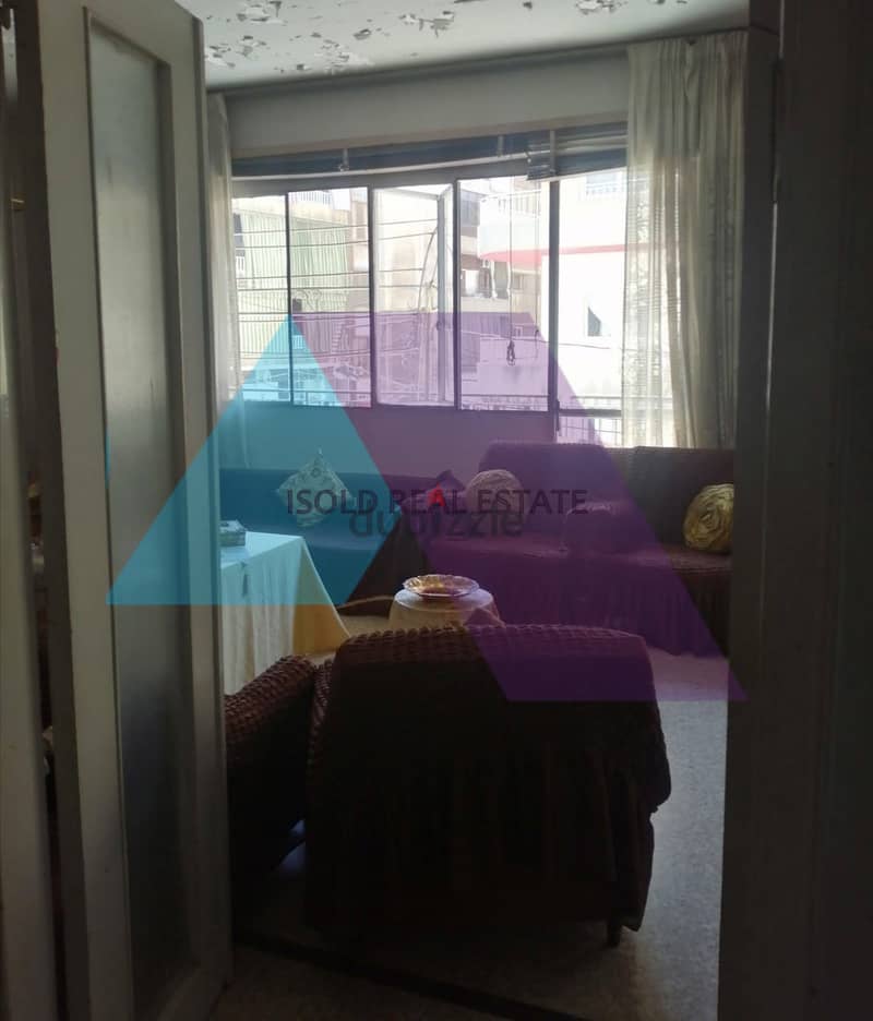 A 300 m2 apartment for sale in Dikwene , Slave street 8