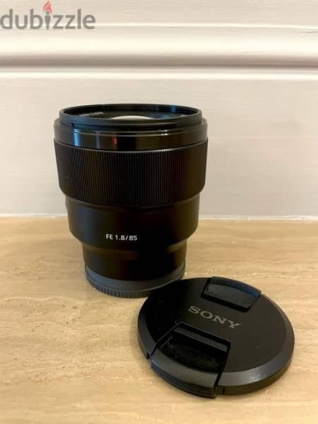 Sony Lens 85mm f1.8 “Like New” 2
