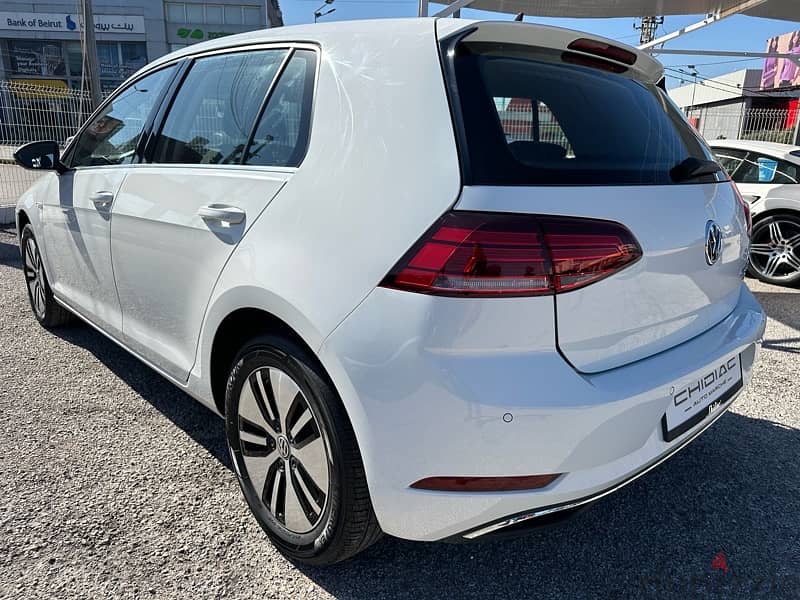 VW E golf 2021 , 300 km range warranty 2