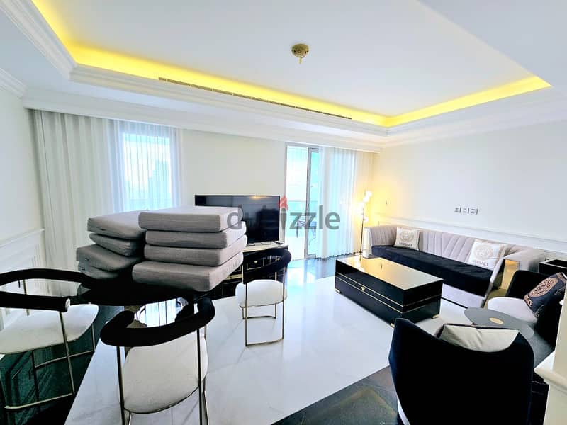 AH-HKL-202 Luxurious apartment in Downtown,Furnished,Gym, Pool & Prime 1