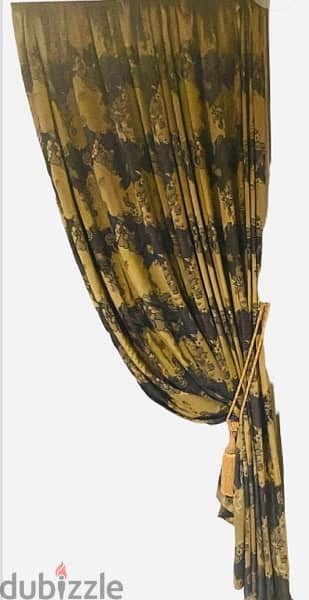 4 x Vintage Curtains with Gold plated hooks 1