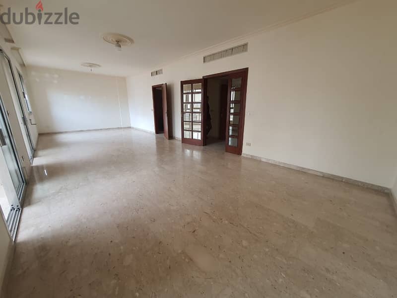 Apartment for sale in Mazraa, Beirutشقة للبيع في المزرعة، بيروت 1