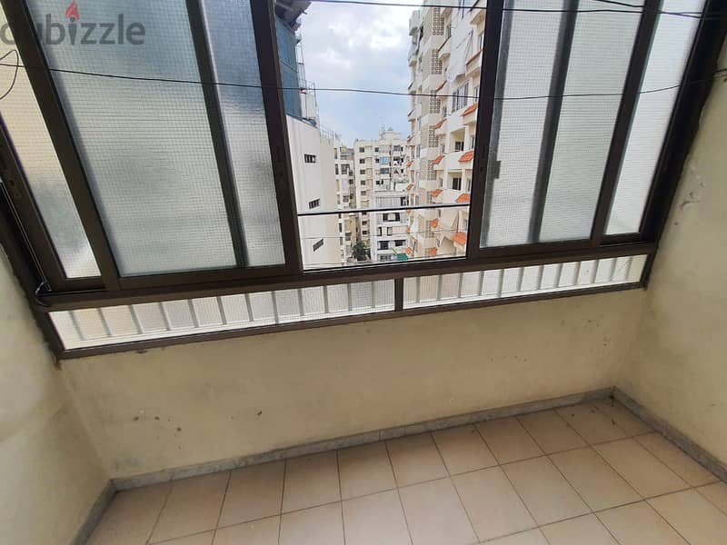 Apartment for sale in Mazraa, Beirutشقة للبيع في المزرعة، بيروت 5