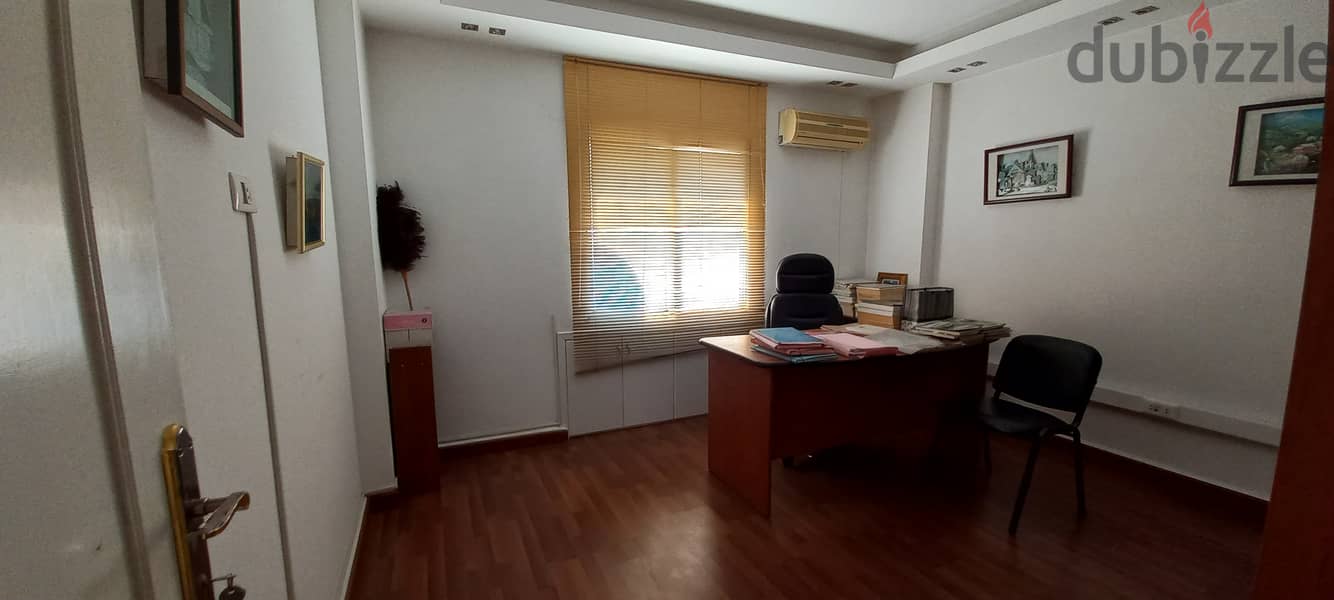 Furnished Office in Zalka commercial center for saleمكتب مفروش في مركز 9