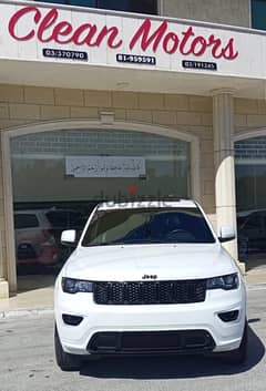 Grand Cherokee altitude 2017 4x4 package full options tiptronic