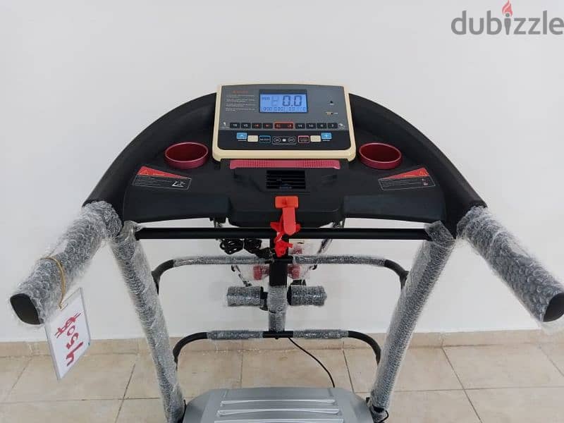 Incline Fitness Treadmill 2.5HP Motor power with Colourful Design 4
