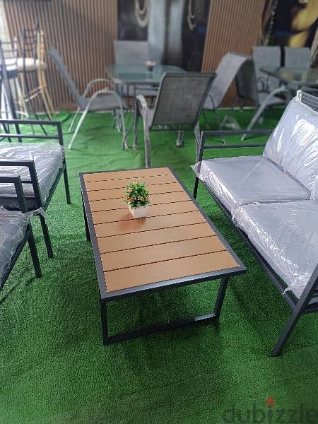 طقم 4 مقاعد مع طاولة set outdoor 1