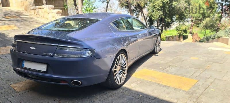 Aston martin rapide 3