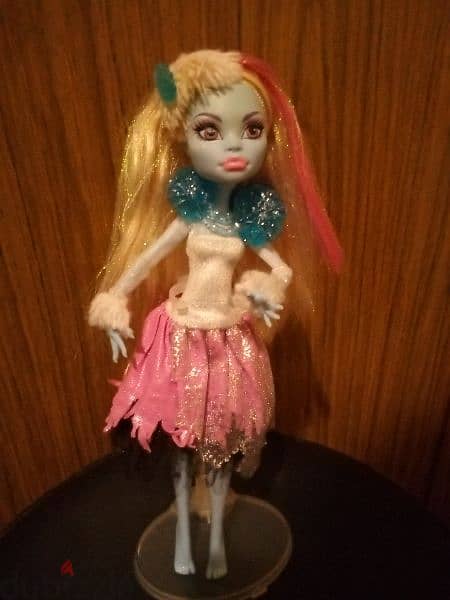 Offer:MONSTER HIGH Mattel characters As New dolls, Each 1 =14$ 5
