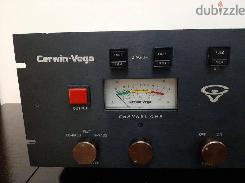 Cerwin Vega power amplifier 3