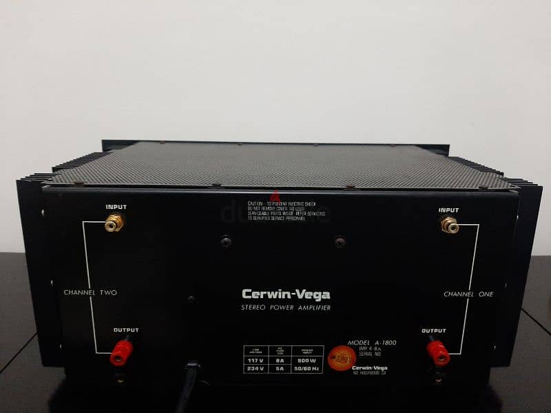 Cerwin Vega power amplifier 4