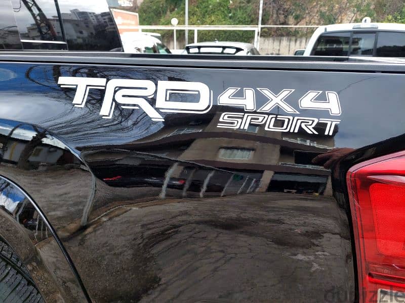 Toyota Tacoma TRD Sport 6