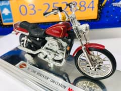 1/18 diecast Harley Davidson XL1200C Sportster (Series #1) 0